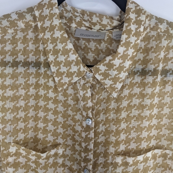 AVENUE Sheer Houndstooth Tie Front Long Sleeve Shirt - Picture 2 of 9